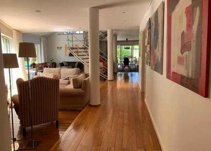 Aroeira Villa Near Lisbon- Daydream Pt