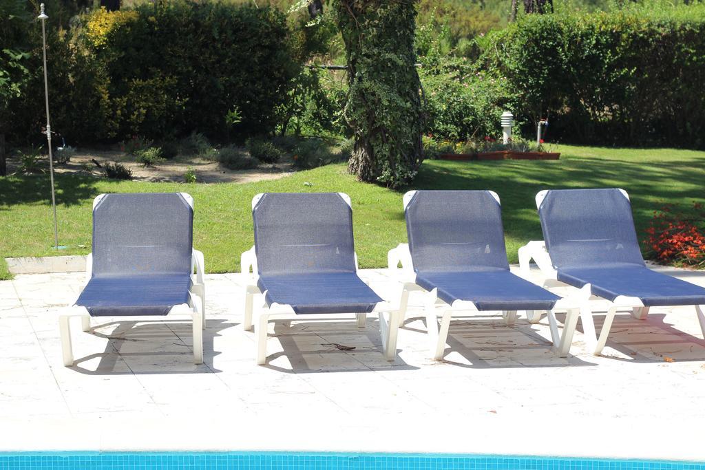 Villa Aroeira Near Lisbon- Daydream Pt